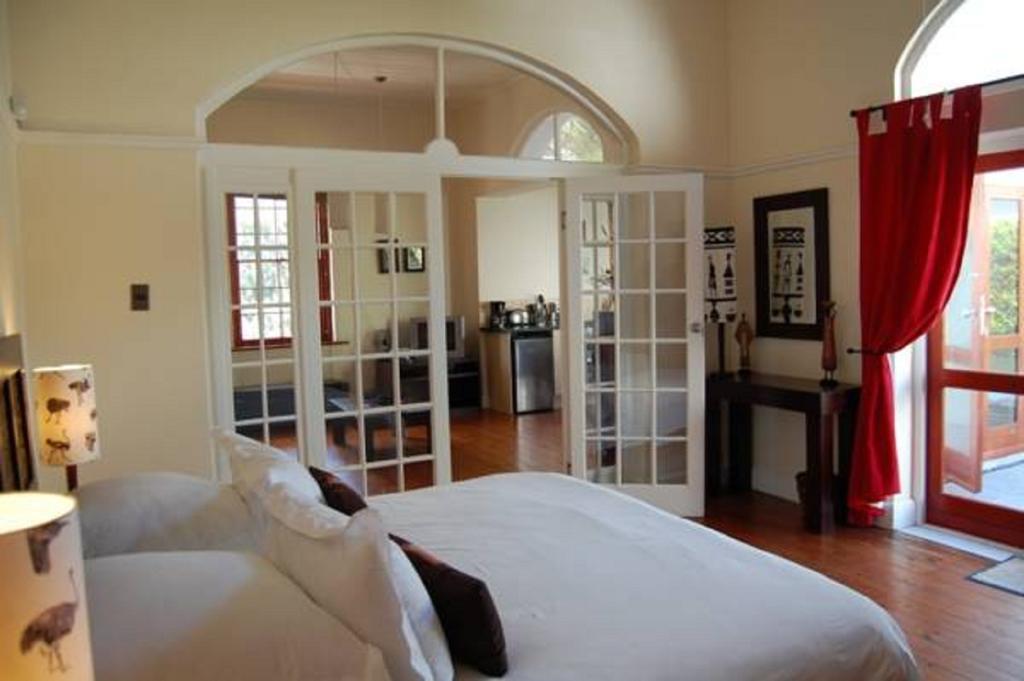 Cape Paradise Lodge And Apartments Кейптаун Номер фото